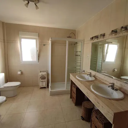 Villa With 4 Bedrooms Only 300 Meters From The *