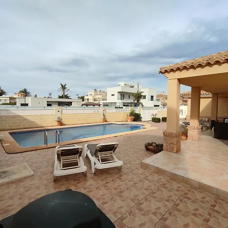 Villa With 4 Bedrooms Only 300 Meters From The *