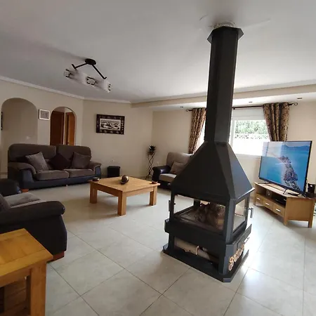 With 4 Bedrooms Only 300 Meters From The Villa *